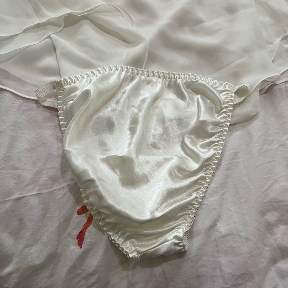 VTG 90’s Val Mode Ivory satin/chiffon Lingerie, Nighty-slip dress. 
Size Large. - Picture 5 of 6